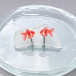 耳たぶサイズ＊ ミニ 金魚　ポストイヤリング