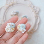 -ルミエール-/刺繍耳飾り/アシンメトリーピアス/イヤリング/ノンホールピアス