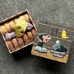 手のひらサイズの絵本クッキー缶【ゴリラくん缶 （珈琲豆とアーモンド／カカオとココア）】