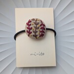 刺繍ヘアゴム🌷　no. 2040   くるみボタン　 💛送料無料💛　