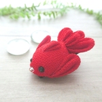 金魚のヘアクリップ🐟赤色　浴衣髪飾り・夏・着物・お祭り・花火・七五三　ヘアメイクのちょい足しに　つまみ細工