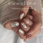 【2026新作ハロウィン】ハロウィンネイルチップ　キャラメルネイル　Caramel Treat　ブラウン　スプーン　フォークモチーフ　リボン　くすみキャラメル　秋ネイル　カフェ巡り　冬ネイル