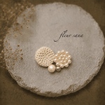 unique motif  シルキーパールとクロッシェのブローチ〈heart〉ivory