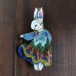 刺繍ブローチ(バッグチャーム)　林檎ワンピースのうさぎ
