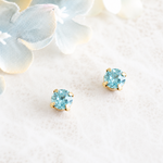 まるでピアス＊ひと粒のマグネットピアス＊アクアマリン＊ゴールド