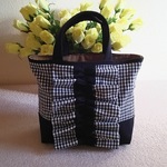 M☆ フリルバッグ👜 ブラック×ギンガムチェック♪縦フリル