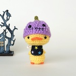  Halloween🎃カボチャ帽子をかぶったくひよこのあみぐるみ🐤