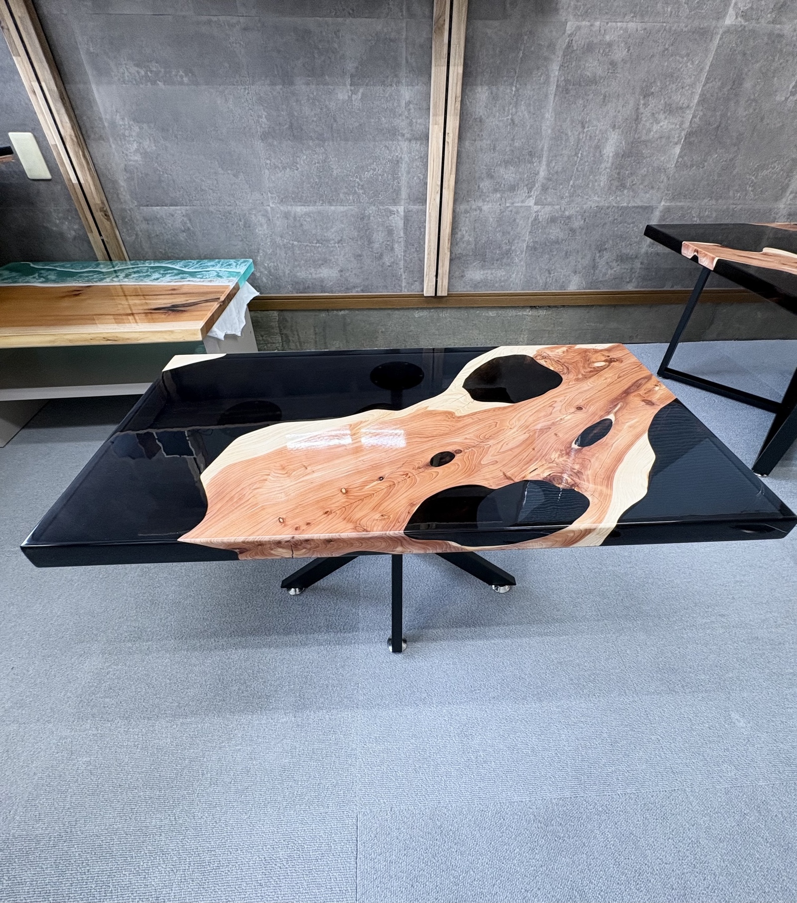一点物】レジン サイドテーブル スツール 天然木 丸型 木製 インテリア
