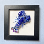 ブルーロブスターのビーズ刺繍ブローチ