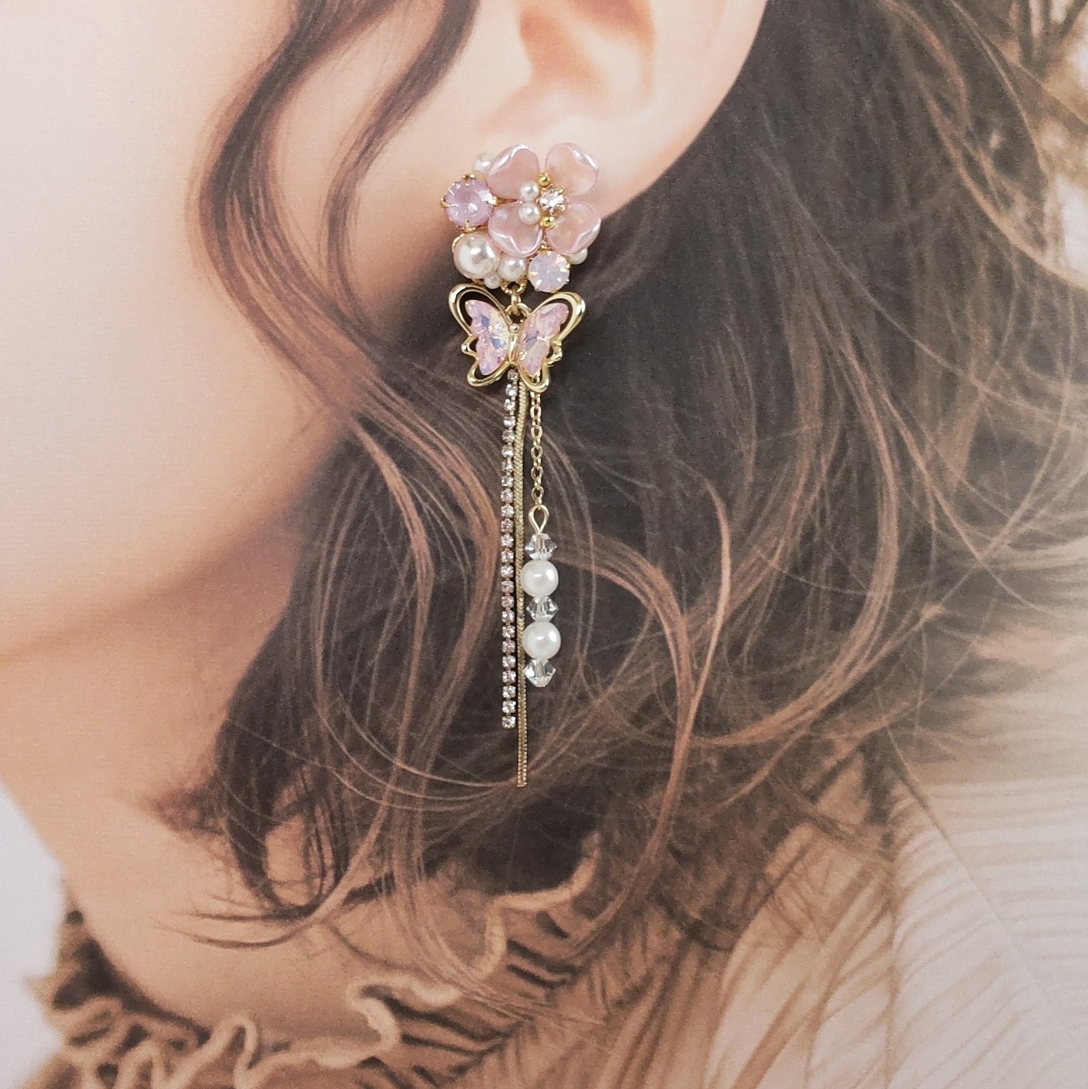 ♡ハンドメイド♡ビジューピアスorイヤリング№738 再販】あじさいビジューとウェーブ～Purple～ イヤリング ピアス