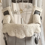 新色☆babybjorn☆ベビービョルン☆ハーモニー☆抱っこ紐カバー☆☆もくもくデザイン☆上品　華やか　マーガレット刺繍　明るいグレージュ　肩紐カバー付き