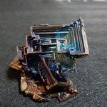 輝くビスマス結晶m1