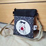送料無料❗️招き猫のミニサコッシュ