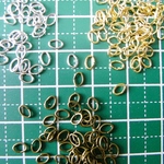 *Cカン　3色セット　約300個　(約3x4mm) つなぎパーツ 　オーバルカン