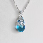 水の流れのように♪ 雫 ティアドロップ ネックレス 水色　ガラス