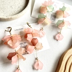 【 右側：ミックスジュース🍋🍐🍎 】揺れる花びらピアス💐