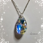 SWAROVSKIドロップペンダントネックレス オーロラ