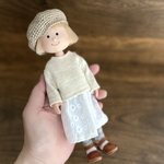 マドレーヌちゃん/ニコルちゃんサイズ　ドール服　4点セット　カットソー　白いレーススカート　レギンス　ベレー帽　doll clothes madeline doll