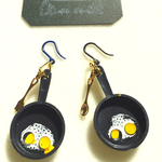 目玉焼きピアス、イヤリング