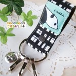 【セール】パンダさん　チェック柄生地＆合皮製キーストラップ