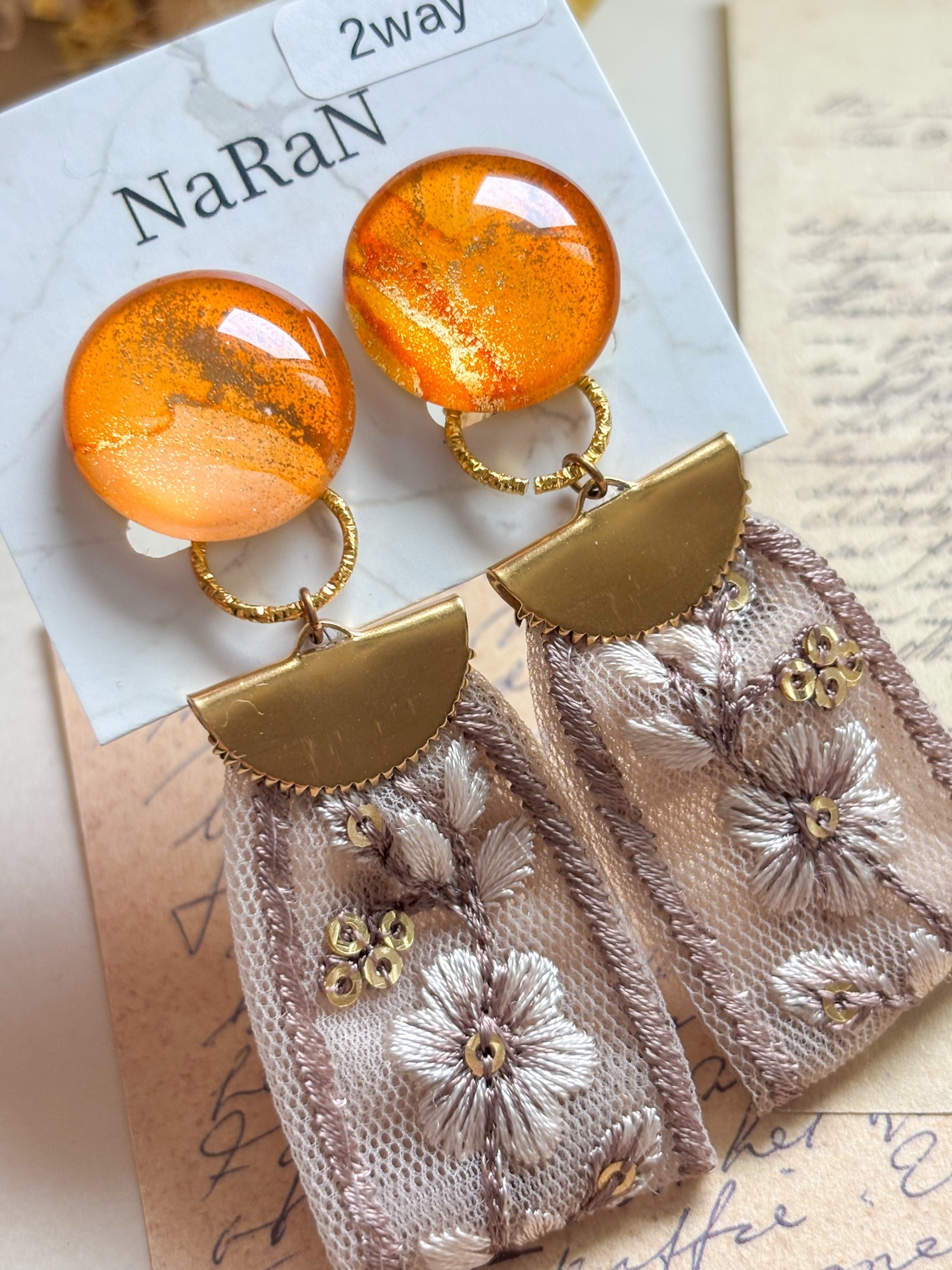 396≫ 【drop】揺らめく偏光カラー×ビジュー ピアス - NaRaN | minne