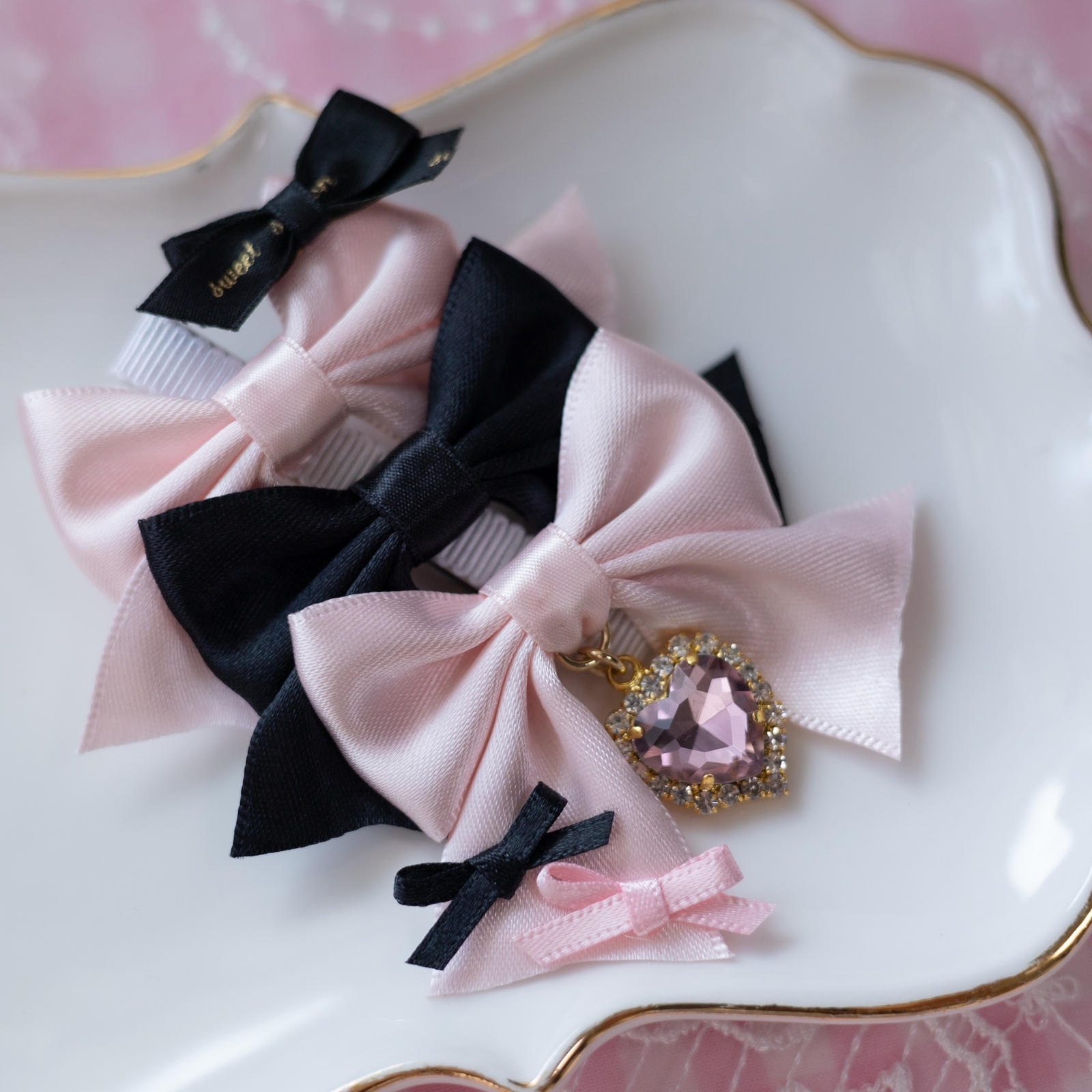 新作❣️希少完売品❣️新作PINKHOUSE ゴールドリボン型クリップ❣️新品未使用 3連リボンクリップ - sweet season♡ | minne byGMOペパボ 国内最大級