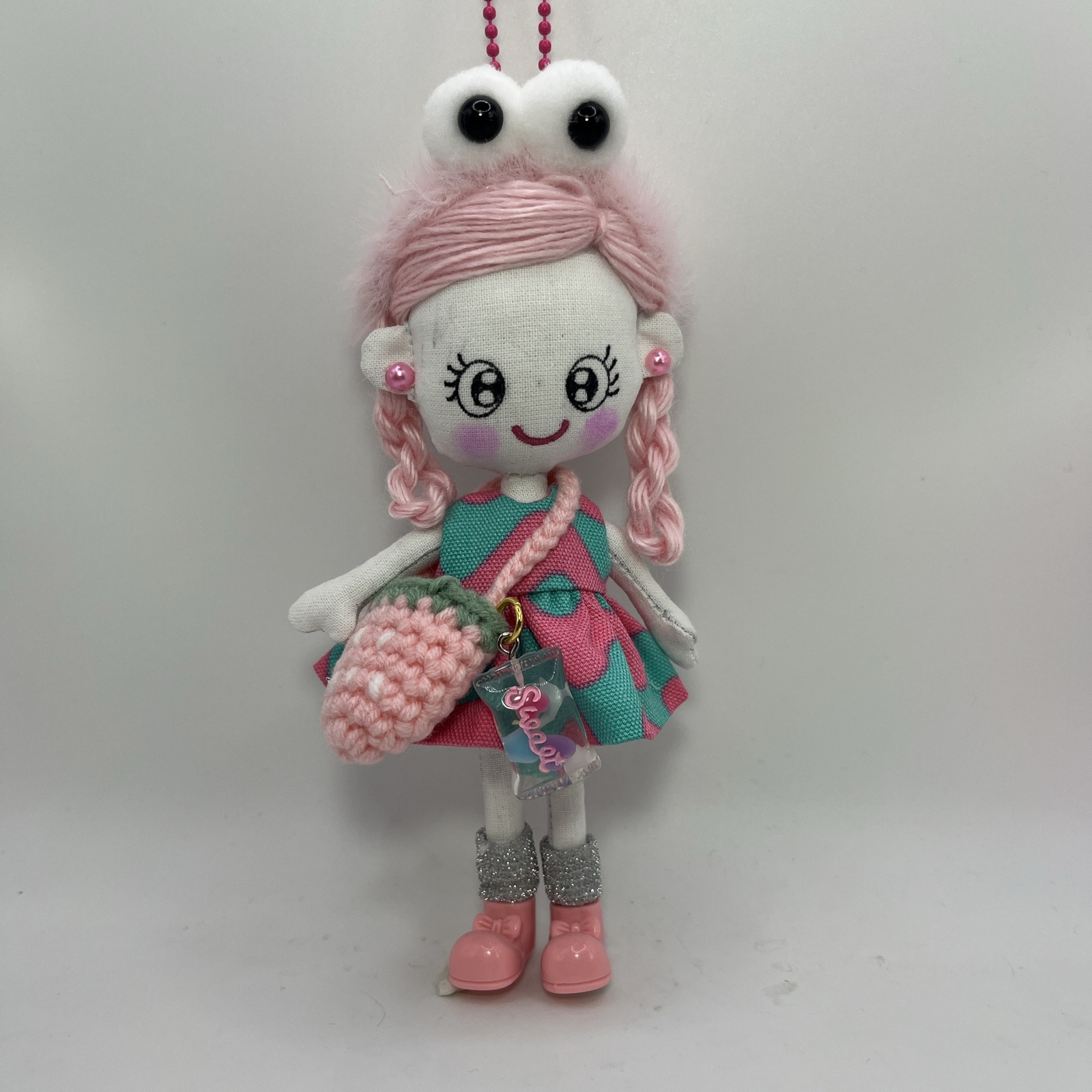 ピンクヘアーのドールチャーム - アトム | minne byGMOペパボ 国内最大