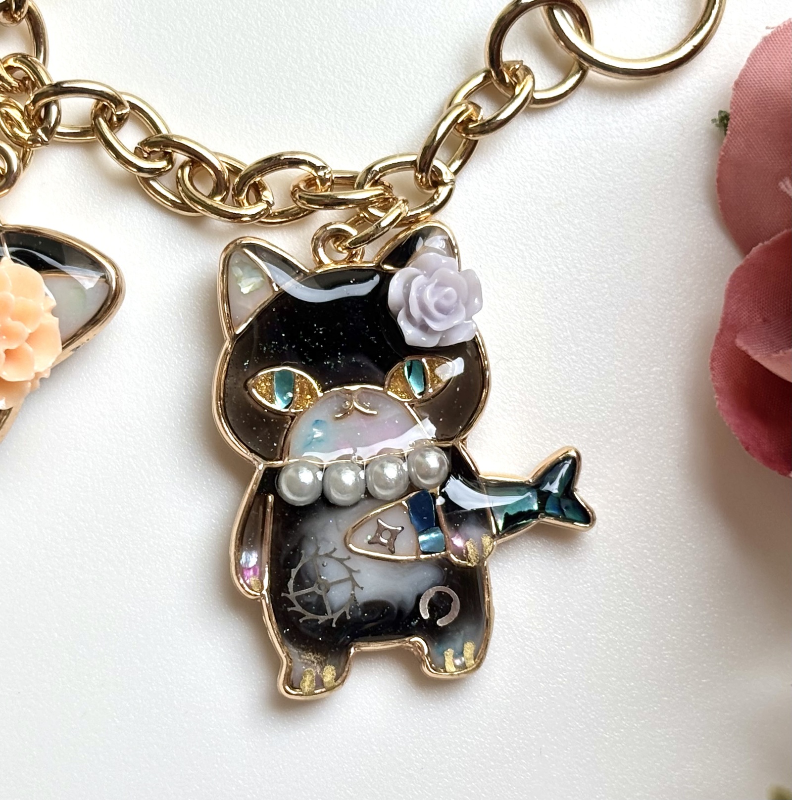 レジン 魚🐟を持った親子な猫たち14 バッグチャーム 黒猫 - Angel