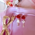 【22色】バラ薔薇&淡水パール オシャレ アシンメトリーピアス・イヤリング～