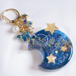 星に願いを込めて⭐︎お守りシェイカー　御守り　シャカシャカキーホルダー　三日月