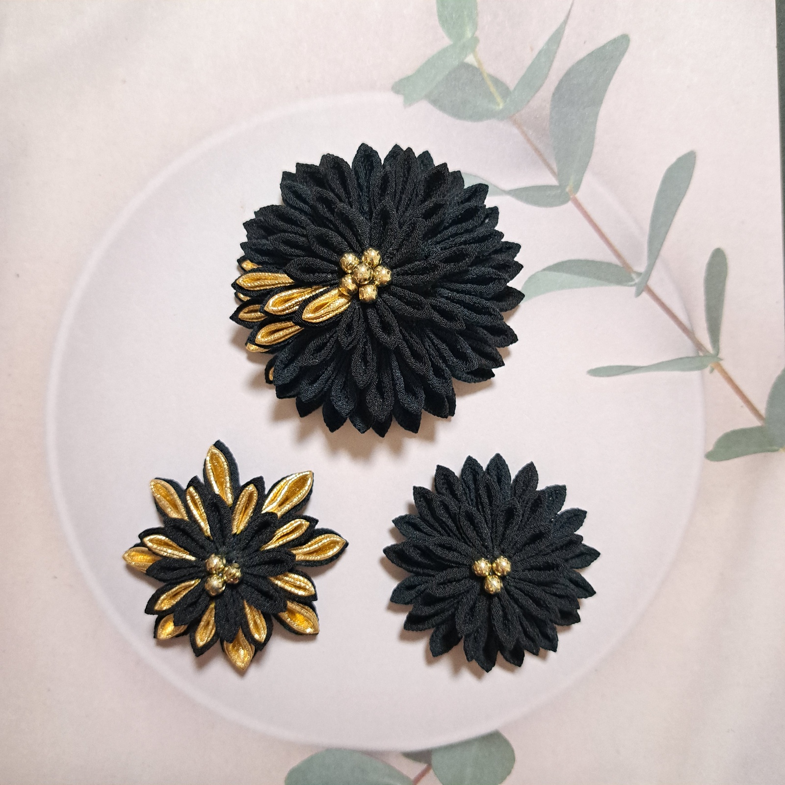 ◎つまみ細工◎ 12点セット『🏵️大きなお花の髪飾り🏵️黒 ゴールド