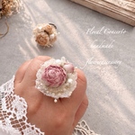 ピンクの薔薇のリング