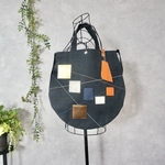 帆布バッグ👜黒地しずく型大きめバッグ《2WAYハンドル・レザーキーホルダー付き》