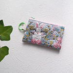 インド刺繍ミニポーチ｜うさぎと草花のメルヘンキーポーチ