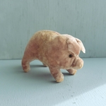 【9月22日 21時販売予定作品】古びたブタのぬいぐるみ　サーモンピンクのブタさん