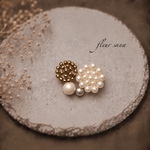 unique motif  シルキーパールとビーズのブローチ〈petit〉white・bronze