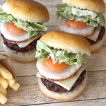〈2点SET〉ミニチュアフード　目玉焼きチーズバーガー