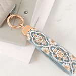新作＊スマホストラップ｜くすみブルー × アラベスク刺繍｜インド刺繍リボン 手首かけ バッグチャーム 落下防止 上品 ギフト