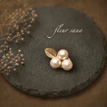 white berry  ホワイトベリーのブローチ〈original〉  kiska・gold