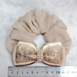 リボンシュシュ＊ベージュ花柄刺繍ミックス