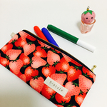 いちごいっぱい❤️内側 シカさん ペンケース