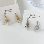 シンプル　雪の結晶　ハンドメイド　ピアス イヤリング チタンピアス　樹脂ピアス　ハンドメイドピアス　結婚式　入園式　入学式　卒園式　卒業式　シンプル