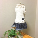 U／Shiho《Sサイズ完成品》生成りのアラン風ニット×リアルデニムプリント生地のワンピース犬服