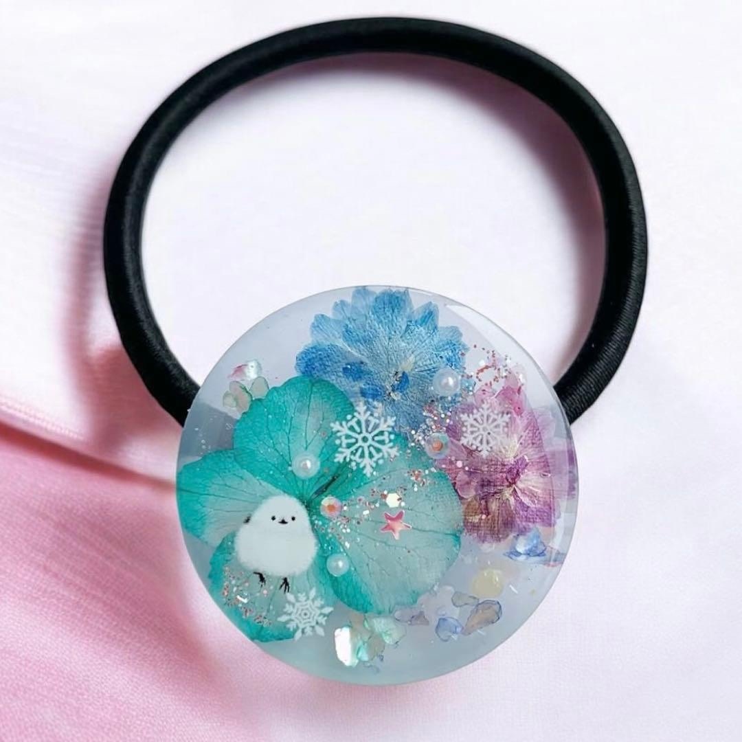 レジン ヘアゴム ハンドメイド デコ シマエナガ 冬 雪の結晶 4729】シマエナガ 雪の結晶 レジンヘアゴム ラウンド型 ハンドメイド
