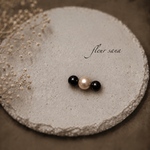 tiny brooch  小さなストレートブローチ  beige・black