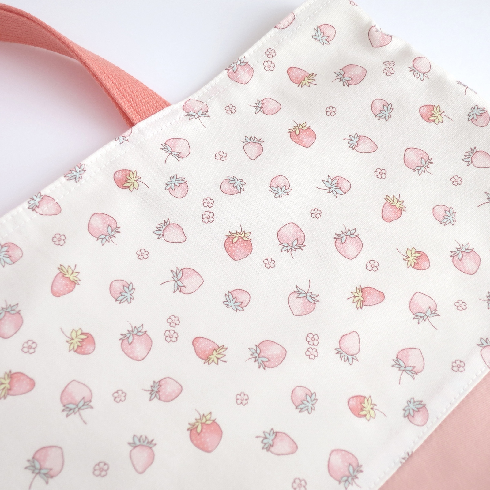 いちごミルク🍓お着替え袋【サイズ変更可】アイボリー ×コーラルピンク