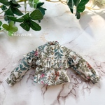 🆕ラウンドフリルブラウス　草花柄