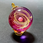 ピンク×パープル ぐるぐる渦巻き 宇宙玉 24mm ネックレス(ペンダント) キーホルダー バッグチャーム オーダーメイド 送料無料