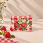 【✳︎いちご　strawberry（ゴブラン織）】ポーチ　(S)　化粧ポーチ　薬ポーチ　アクセサリーポーチ