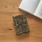 ブックカバー  jungle relief A6   ミナペルホネン の 刺繍生地　文庫本カバー　チャコール